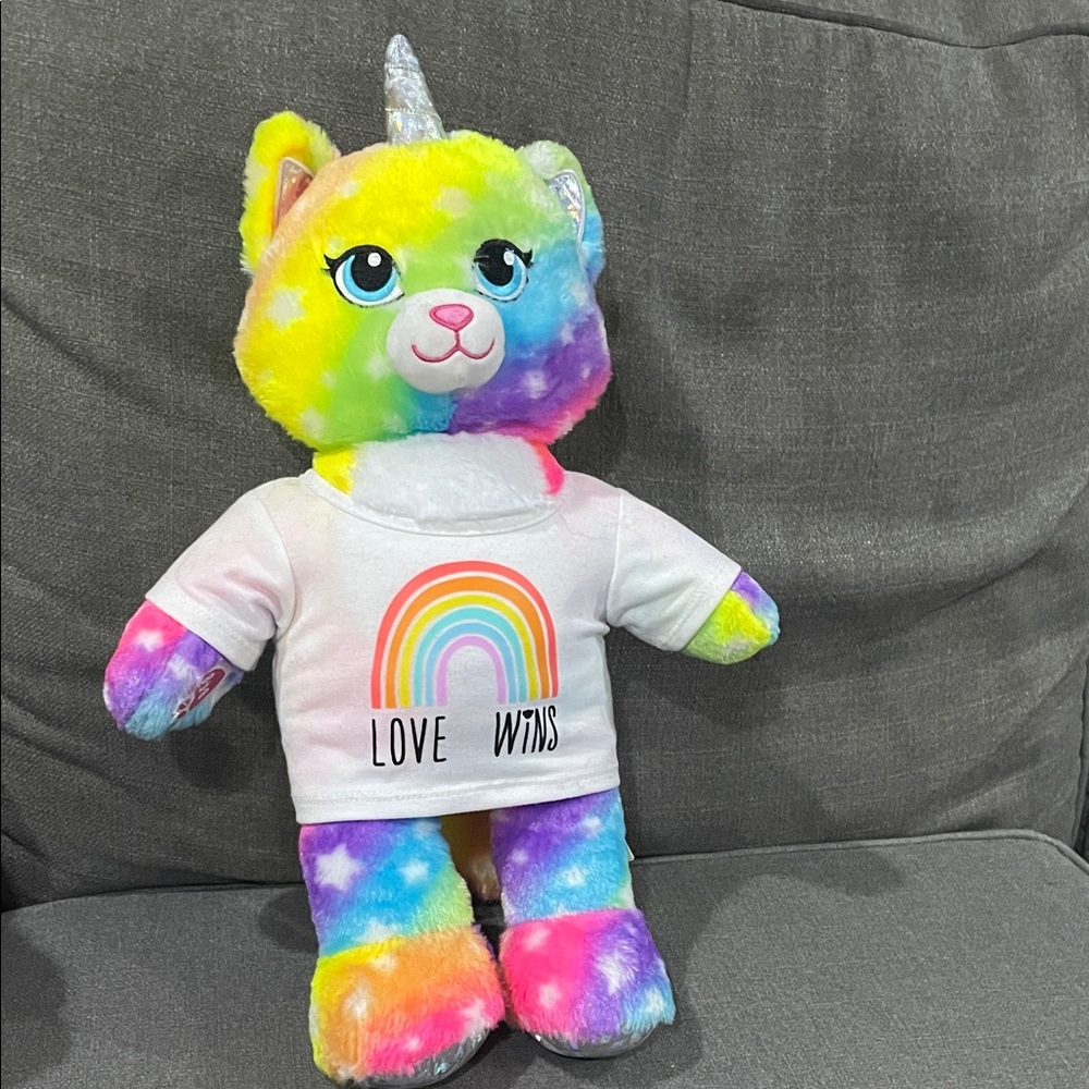 Build-A-Bear Rainbow Plush Unicorn singing Bear Toy